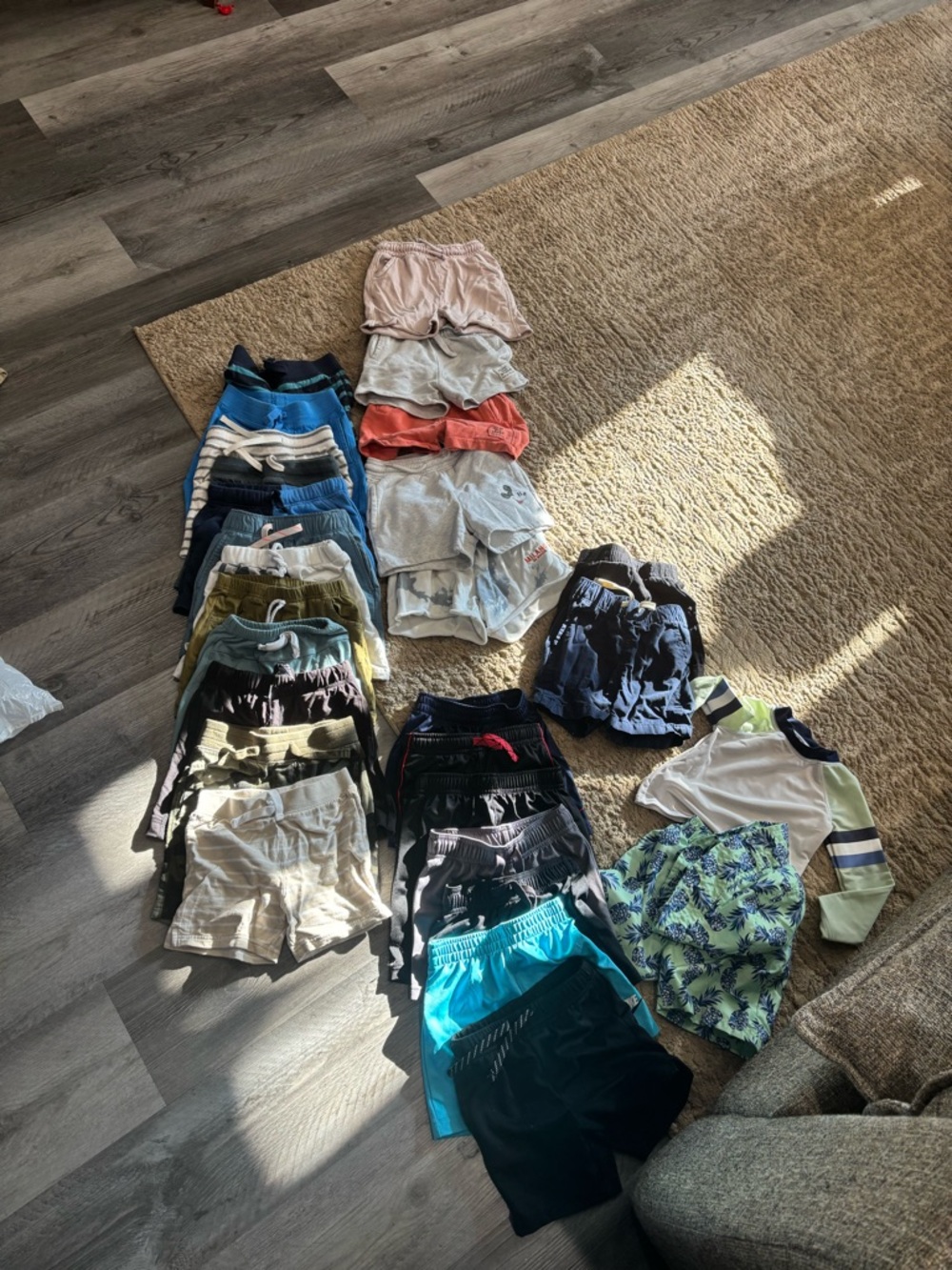 Lot of 26 Boys shorts 2t-3t
